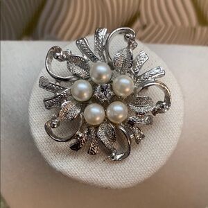 Elegant Silver and Pearl Brooch